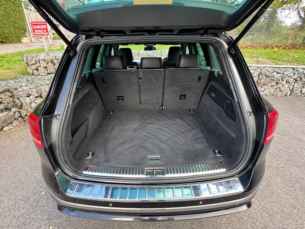 Used Volkswagen Touareg 2015 for sale - 76207621: Photo 16