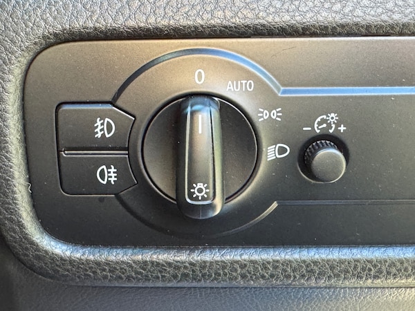 Used Volkswagen Touareg 2015 for sale - 76207621: Photo 40