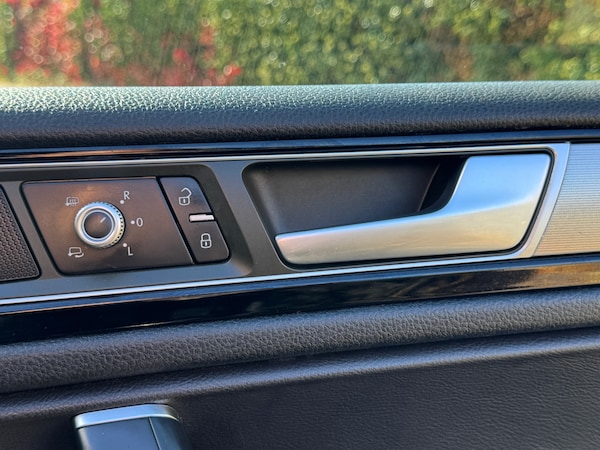 Used Volkswagen Touareg 2015 for sale - 76207621: Photo 41
