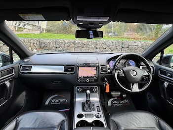 Used Volkswagen Touareg 2015 for sale - 76207621: Photo 4