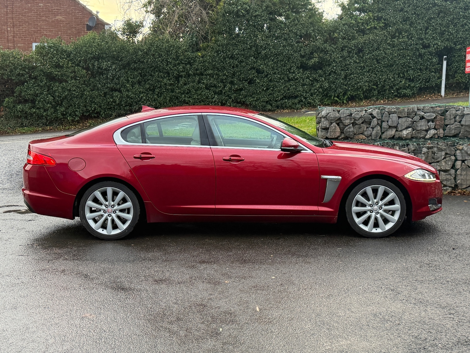 Used Jaguar XF 2015 for sale - 76894488: Photo 14