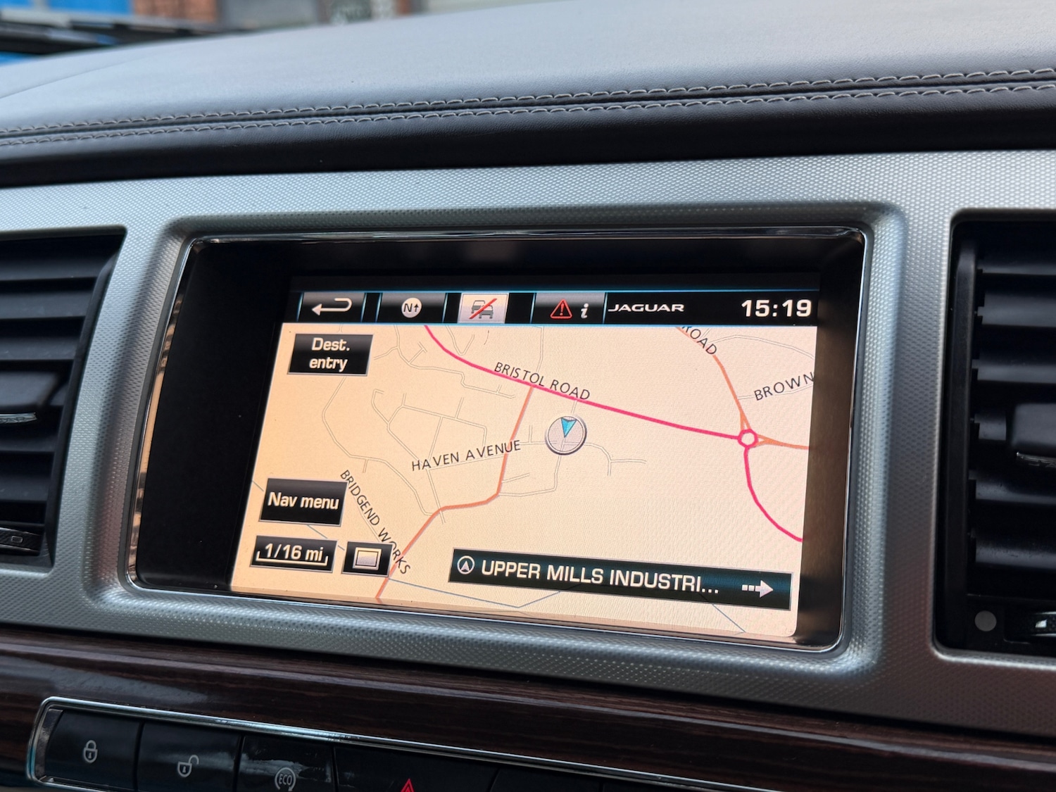 Used Jaguar XF 2015 for sale - 76894488: Photo 17