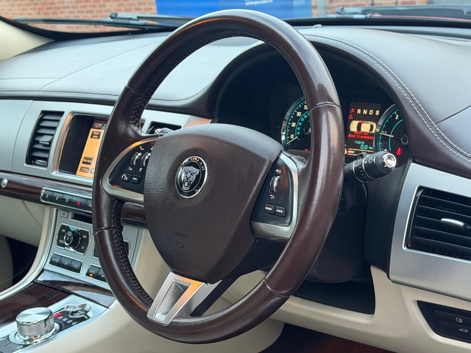 Used Jaguar XF 2015 for sale - 76894488: Photo 27