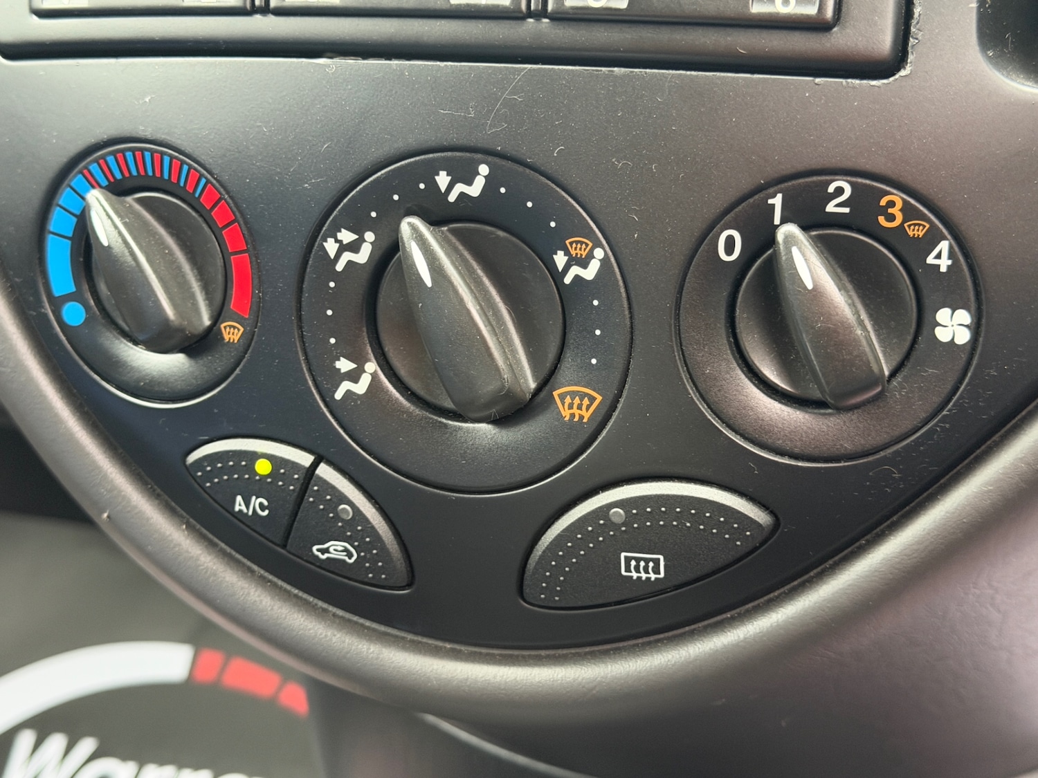 Used Ford Focus 2003 for sale - 77790228: Photo 29