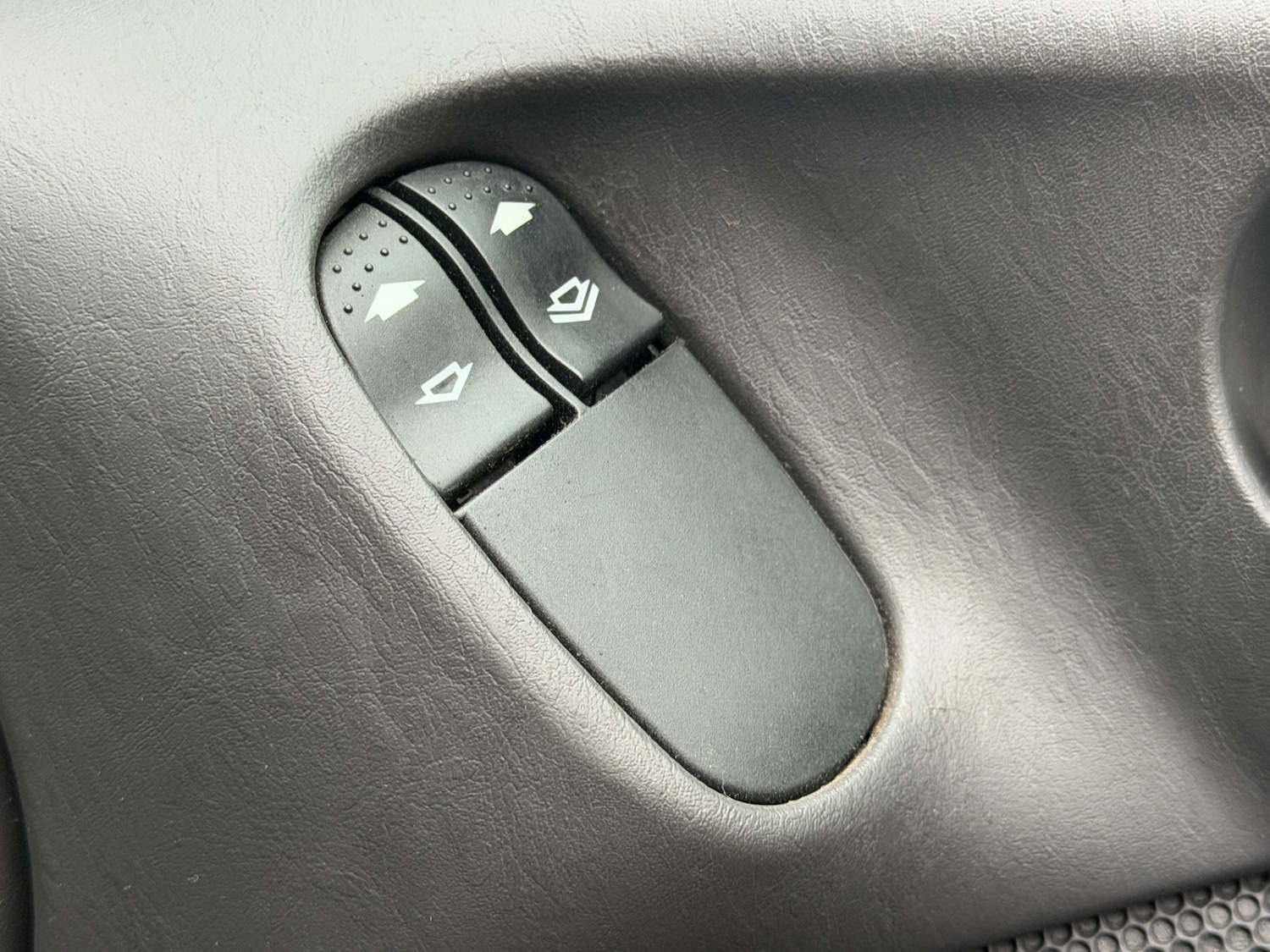 Used Ford Focus 2003 for sale - 77790228: Photo 37