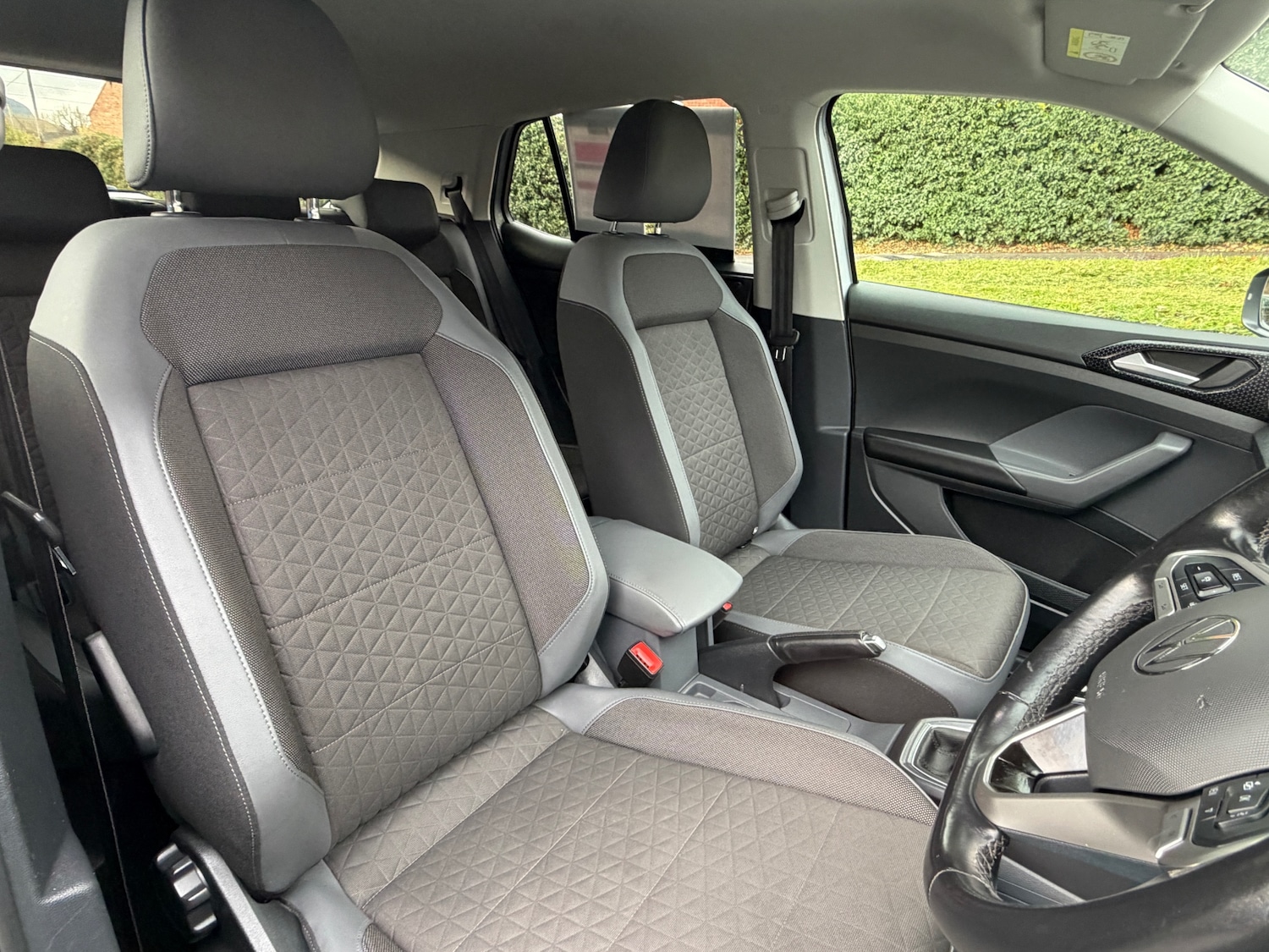 Used Volkswagen T-Cross 2020 for sale - 76684427: Photo 8