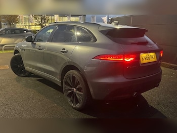 Used Jaguar F-Pace 2018 for sale - 77164680: Photo