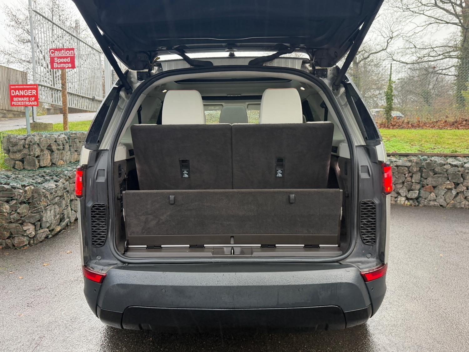 Used Land Rover Discovery 2017 for sale - 76897293: Photo 17