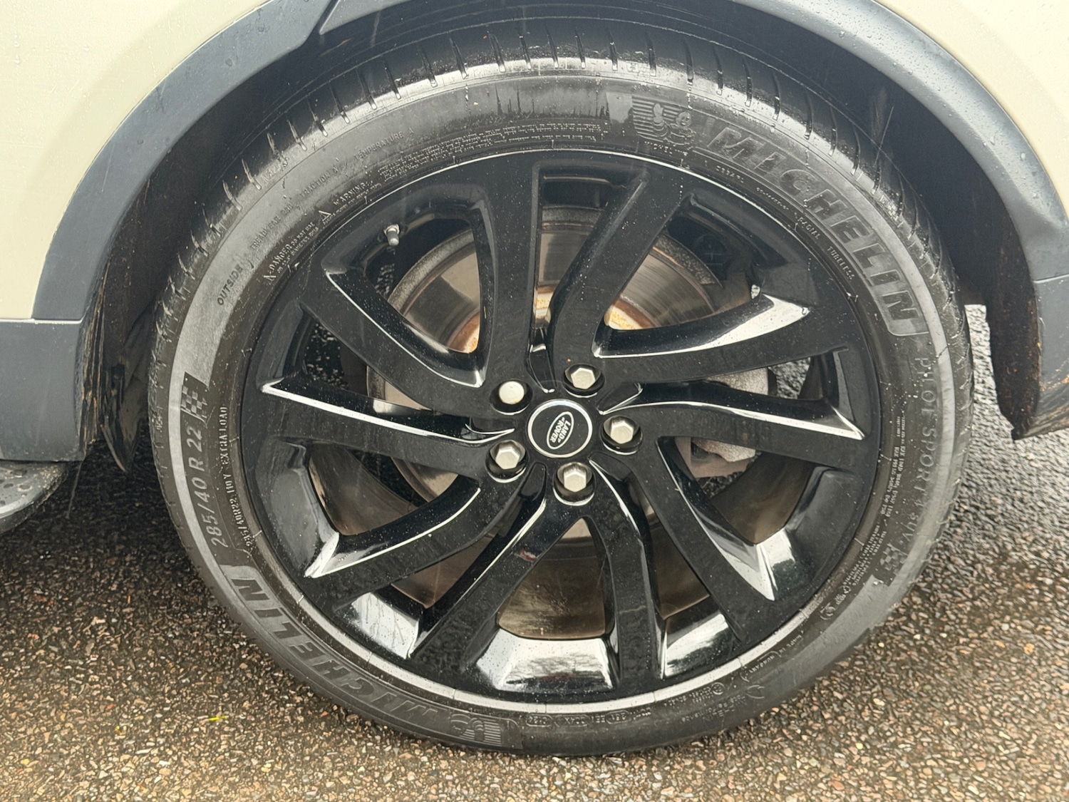 Used Land Rover Discovery 2017 for sale - 76897293: Photo 24