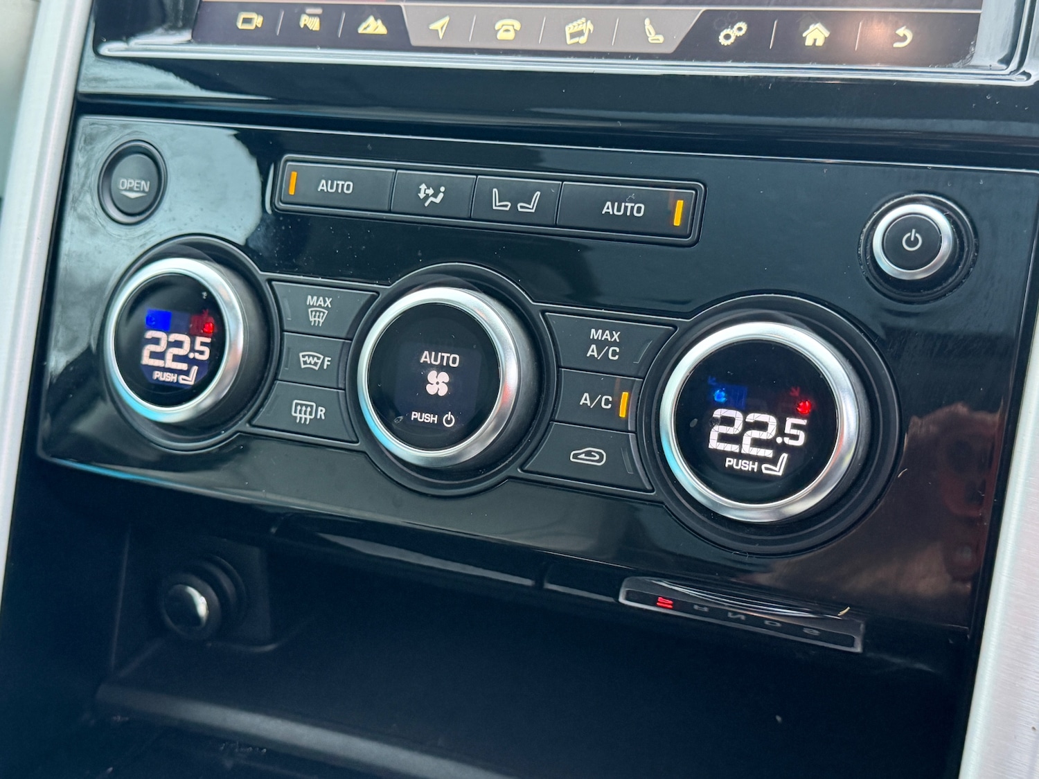 Used Land Rover Discovery 2017 for sale - 76897293: Photo 38