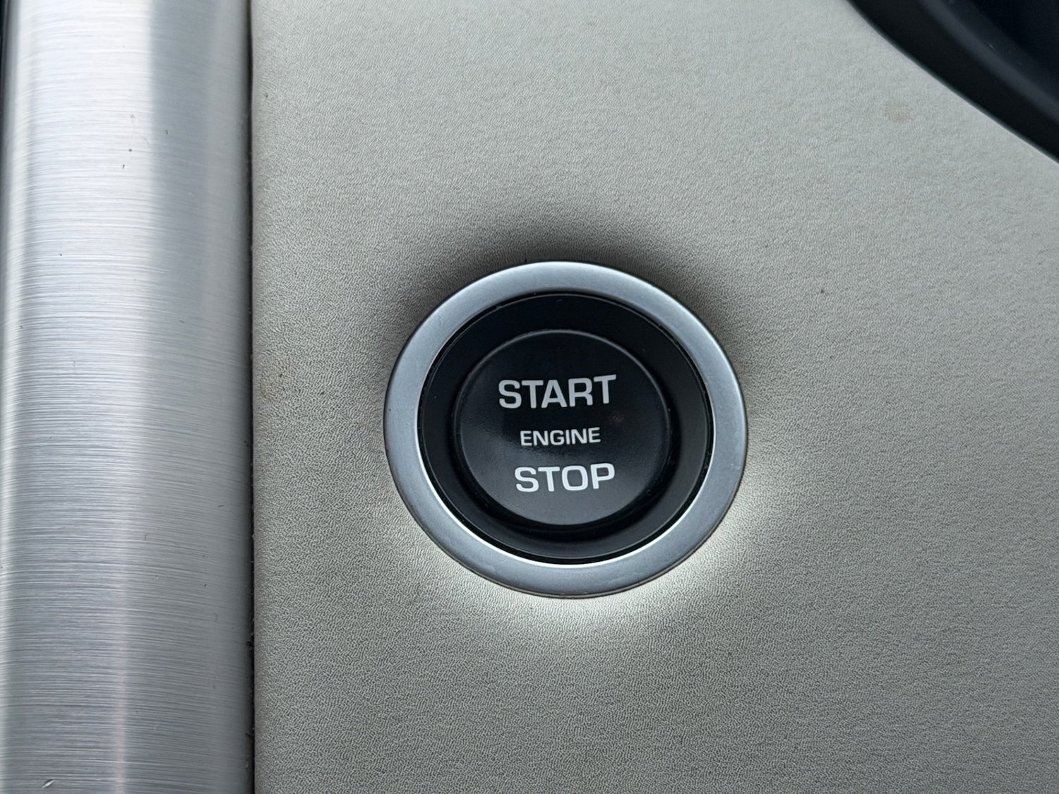 Used Land Rover Discovery 2017 for sale - 76897293: Photo 39