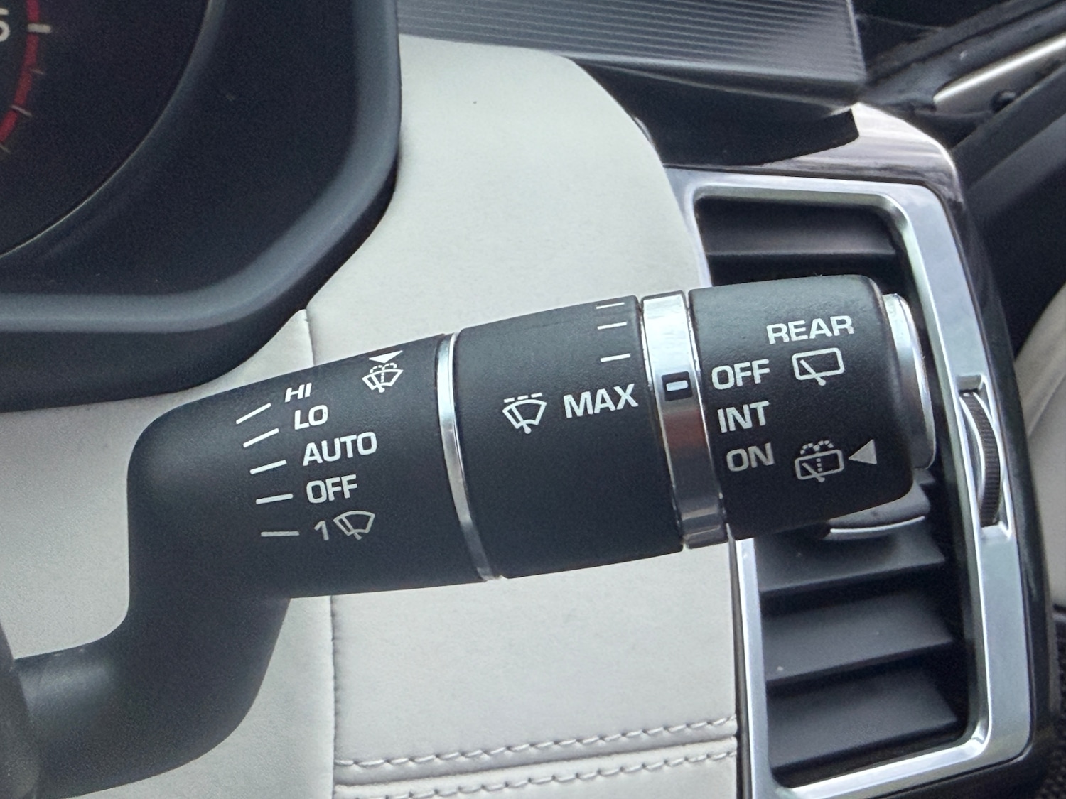 Used Land Rover Discovery 2017 for sale - 76897293: Photo 41