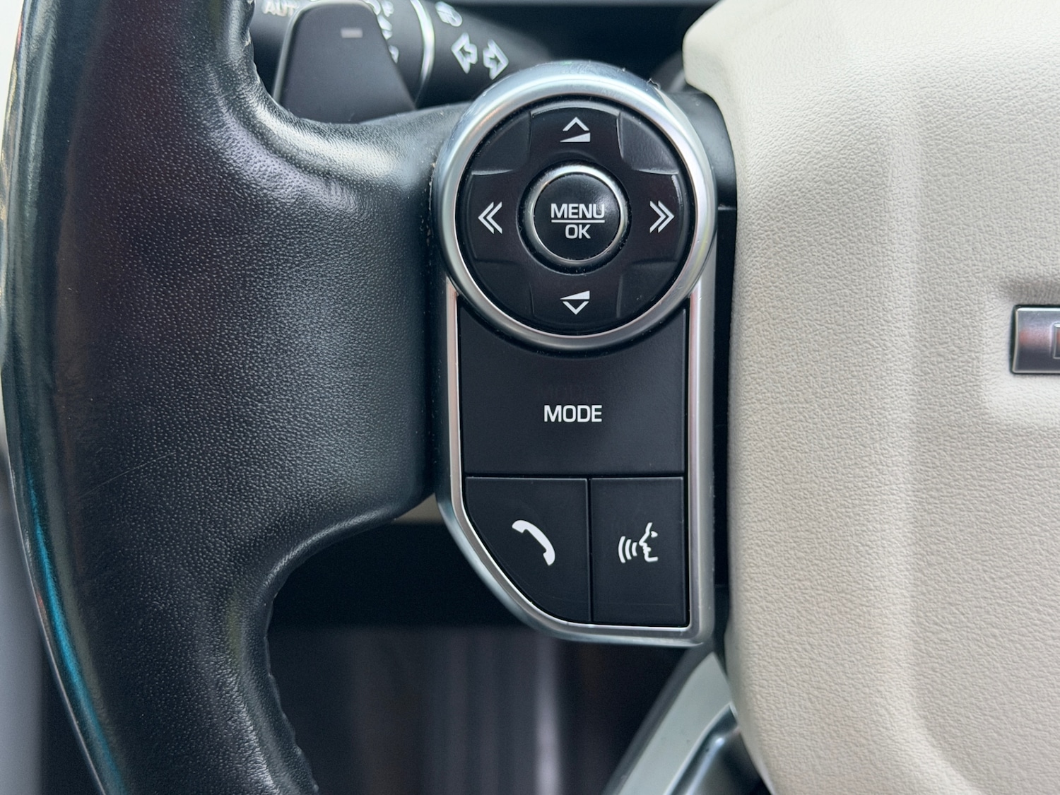 Used Land Rover Discovery 2017 for sale - 76897293: Photo 42