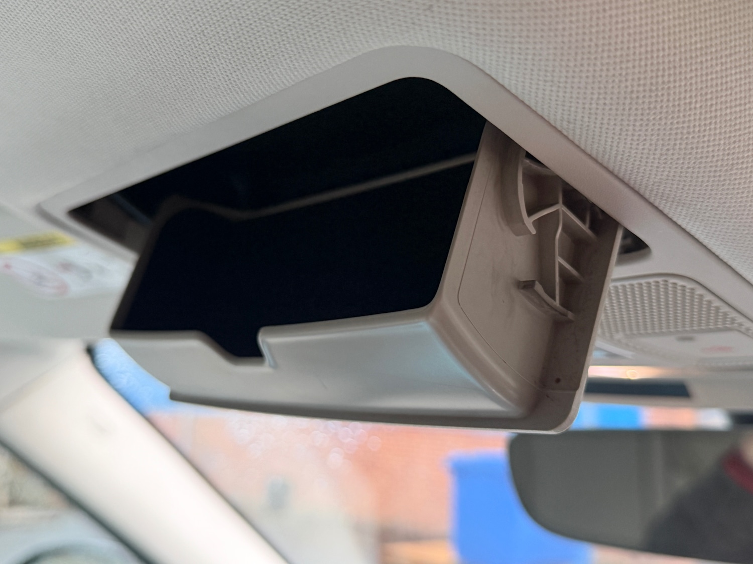 Used Land Rover Discovery 2017 for sale - 76897293: Photo 51