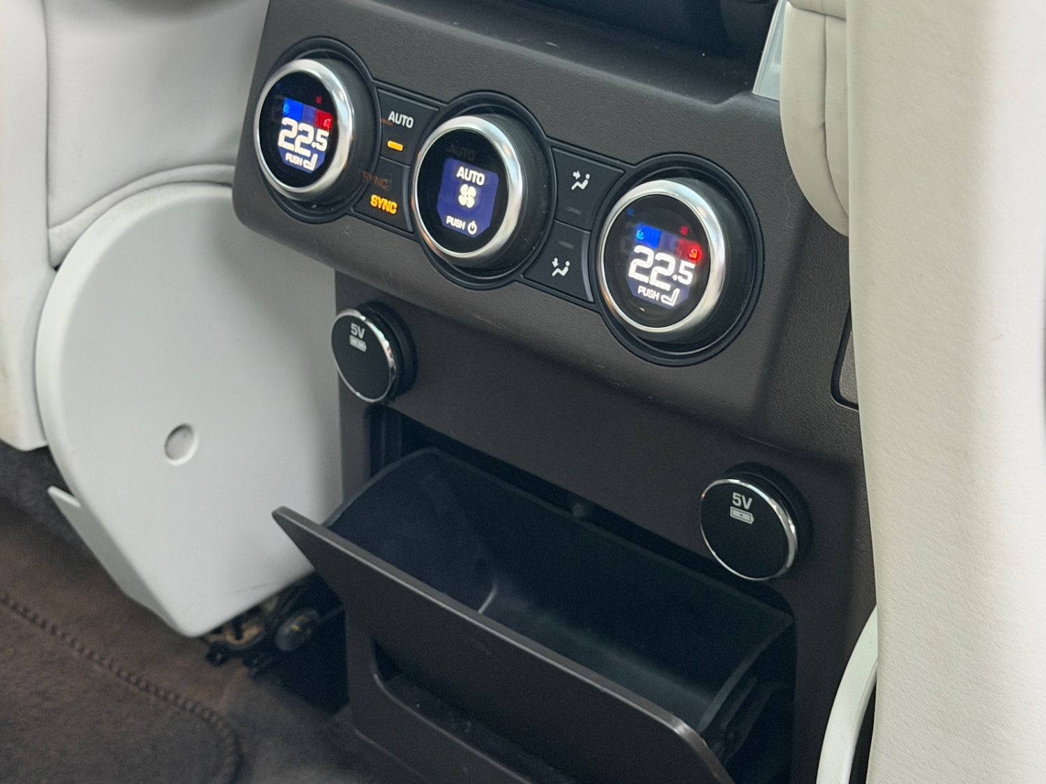 Used Land Rover Discovery 2017 for sale - 76897293: Photo 57