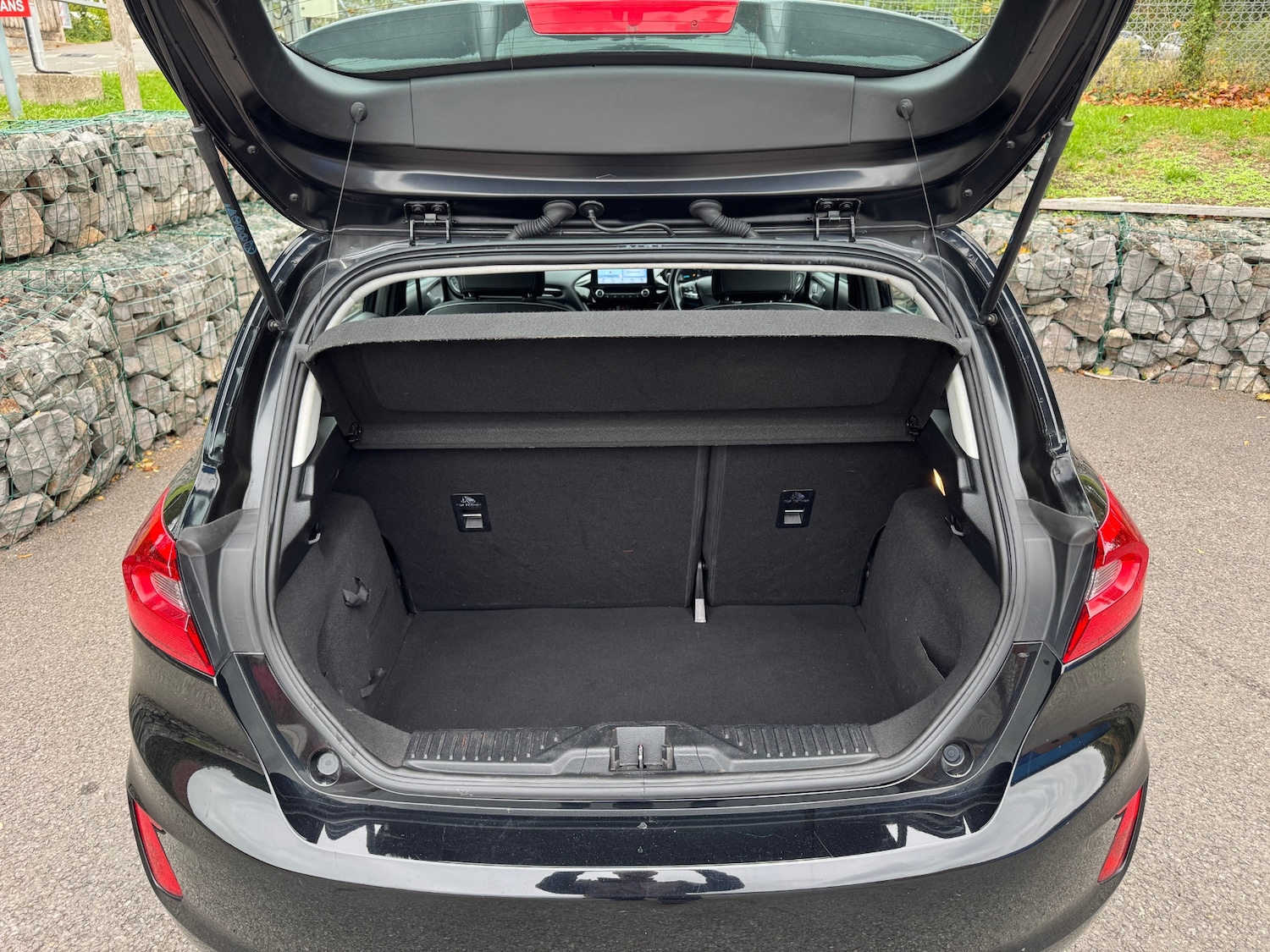 Used Ford Fiesta 2017 for sale - 76221663: Photo 16