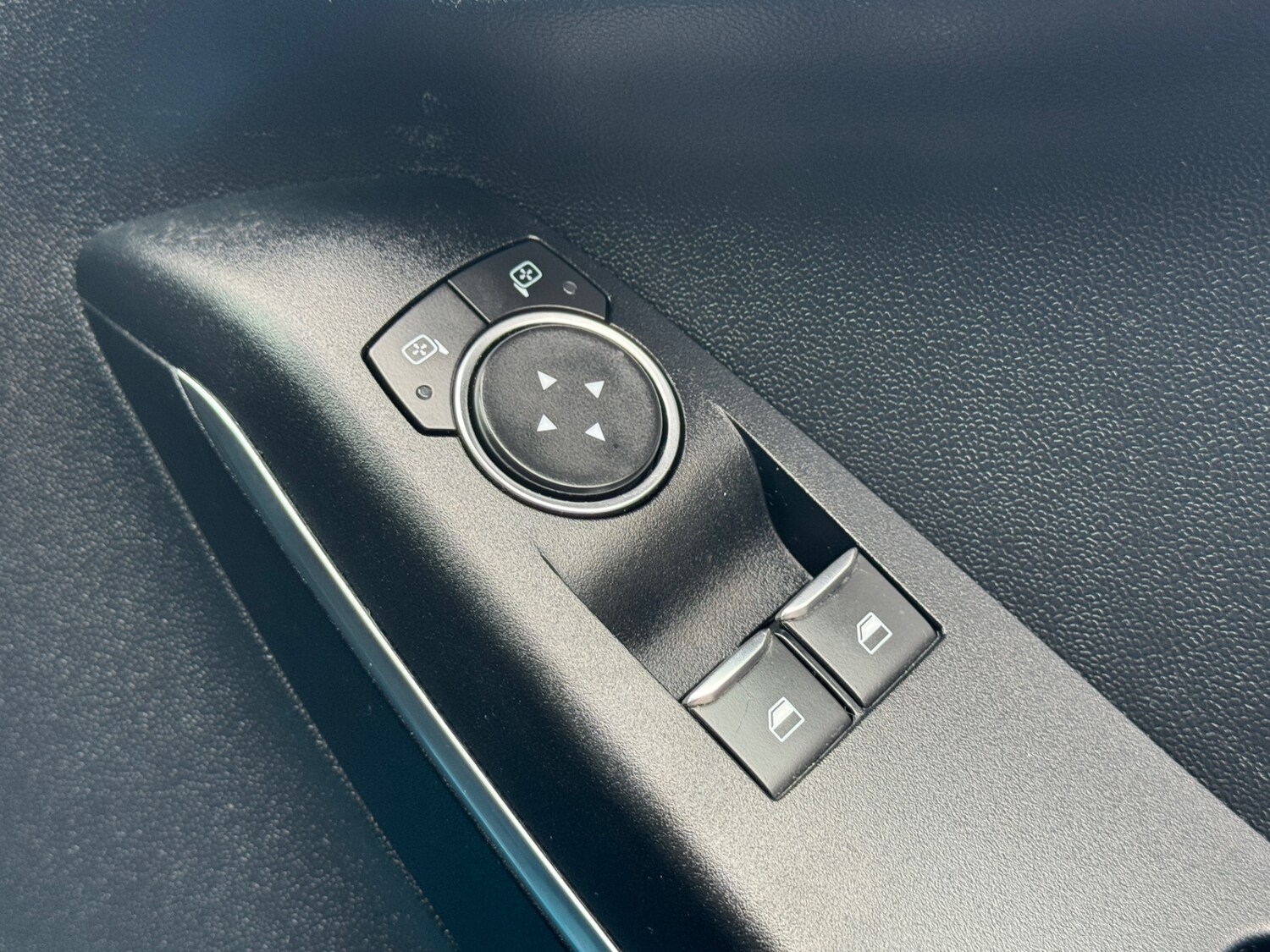 Used Ford Fiesta 2017 for sale - 76221663: Photo 42