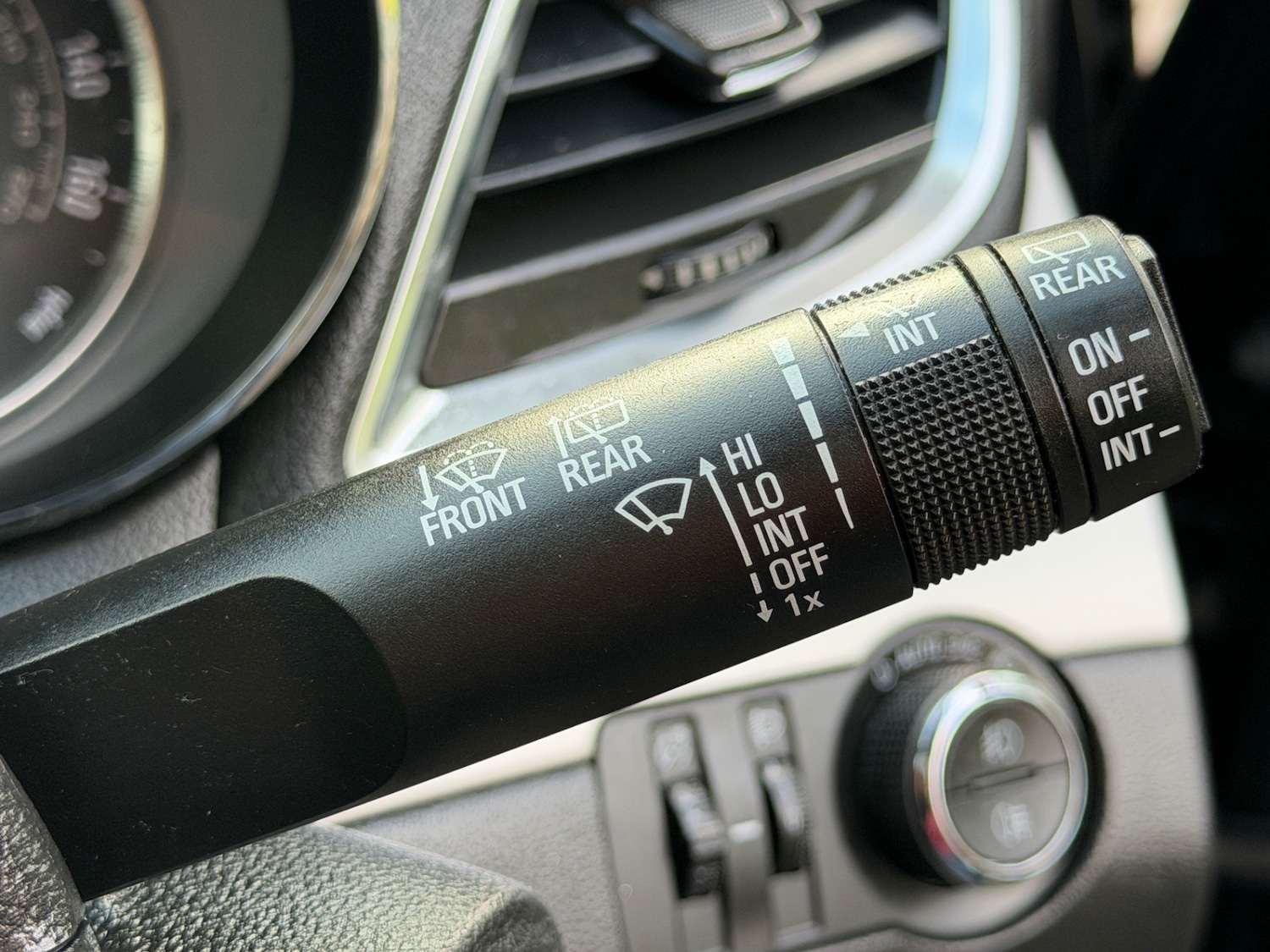 Used Vauxhall Mokka 2015 for sale - 77434948: Photo 34