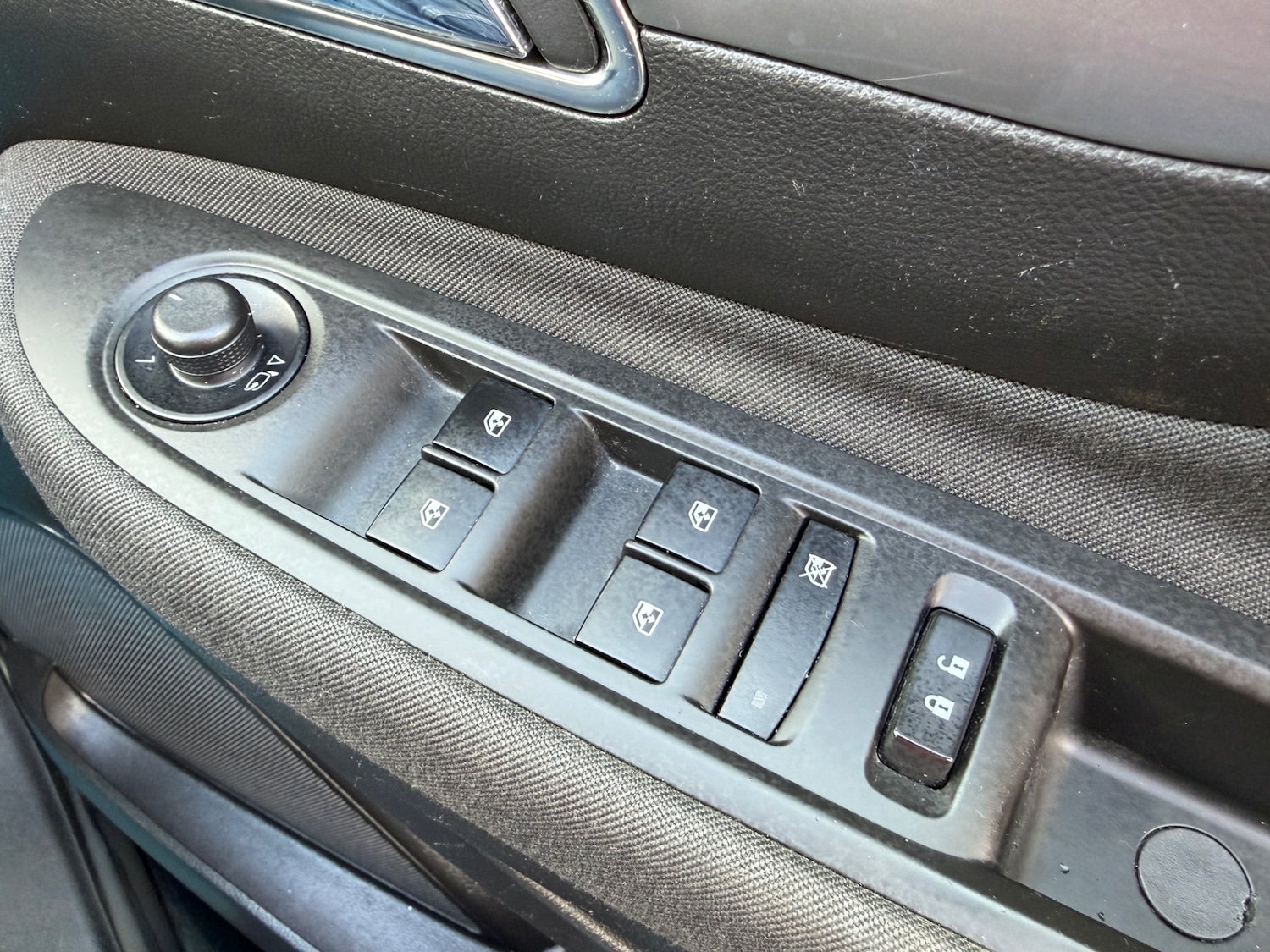 Used Vauxhall Mokka 2015 for sale - 77434948: Photo 37