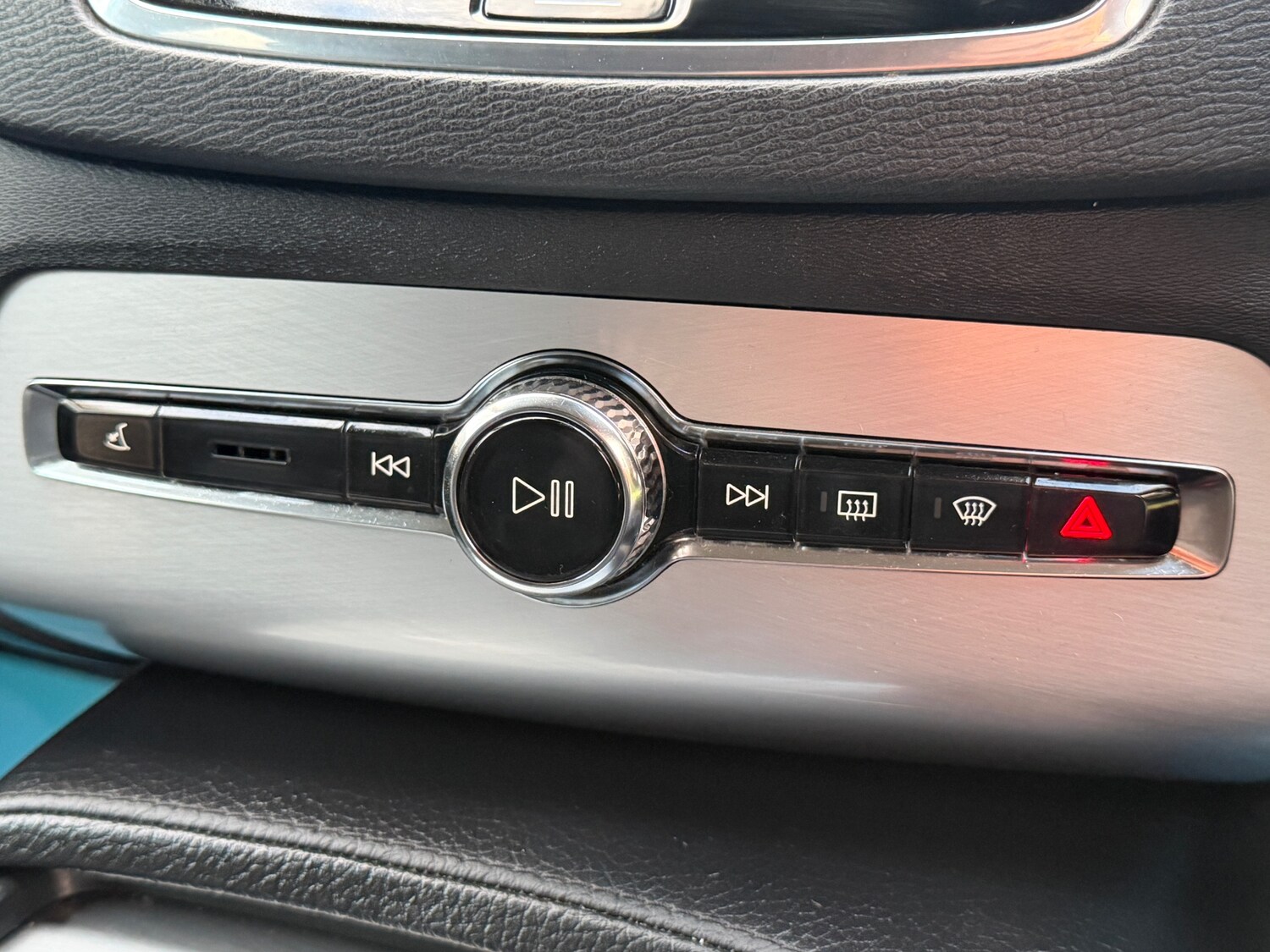 Used Volvo XC90 2016 for sale - 77846078: Photo 38