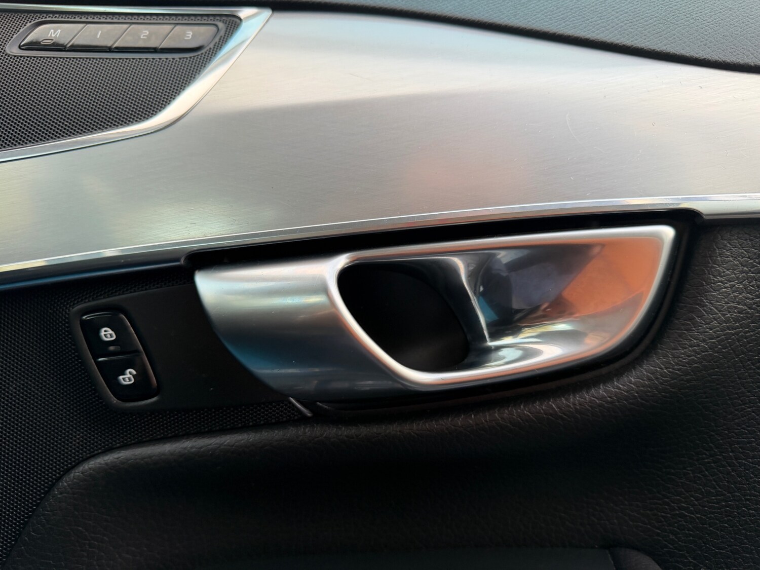 Used Volvo XC90 2016 for sale - 77846078: Photo 45