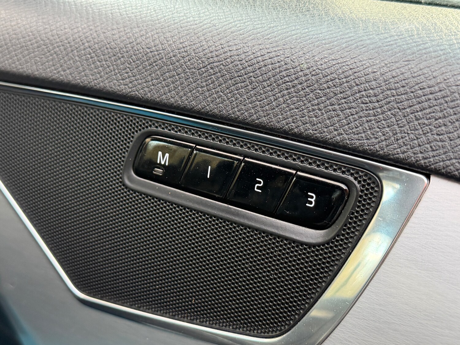 Used Volvo XC90 2016 for sale - 77846078: Photo 47