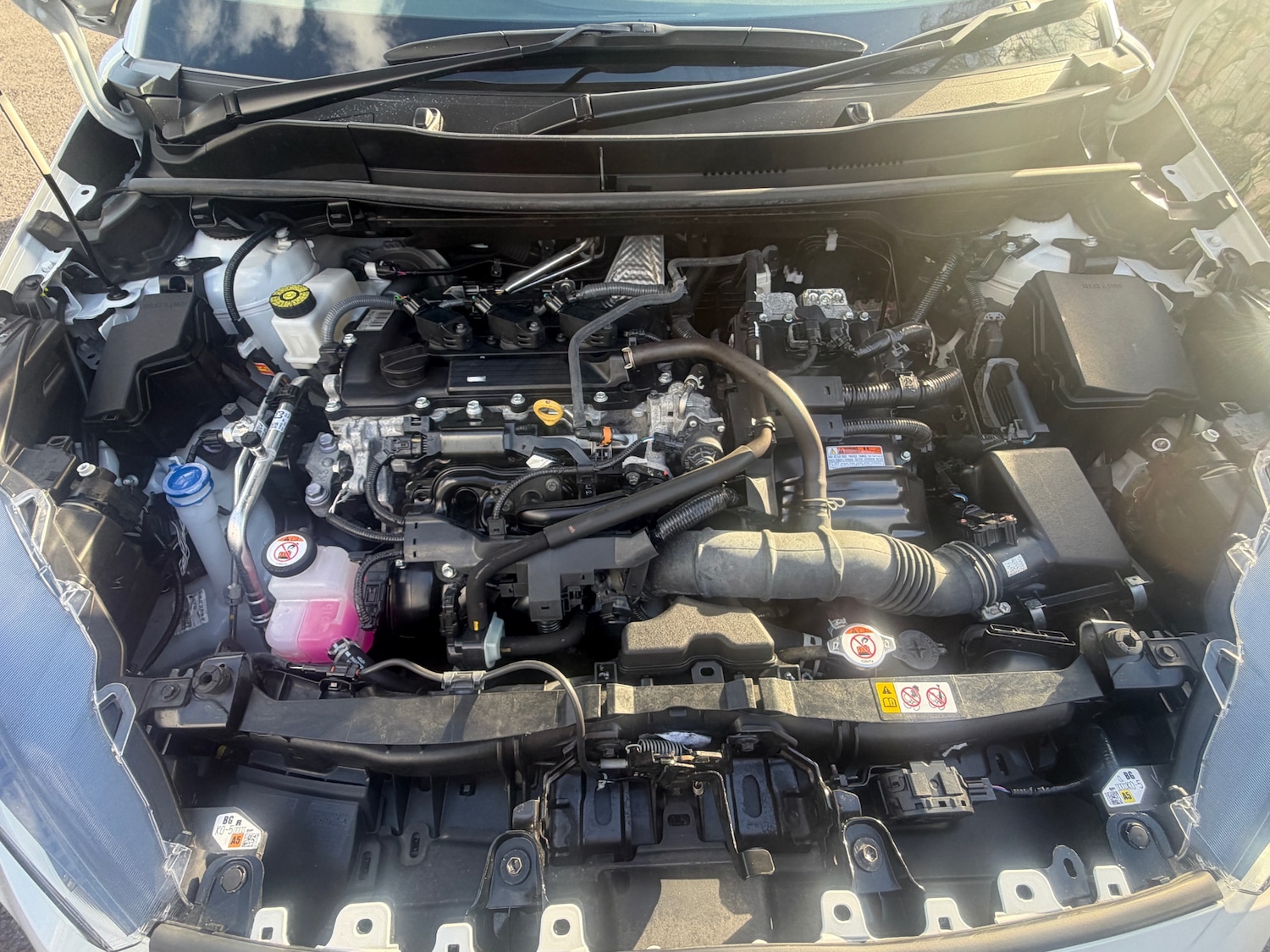 Used Mazda Mazda2 HYBRID 2024 for sale - 77845453: Photo 25