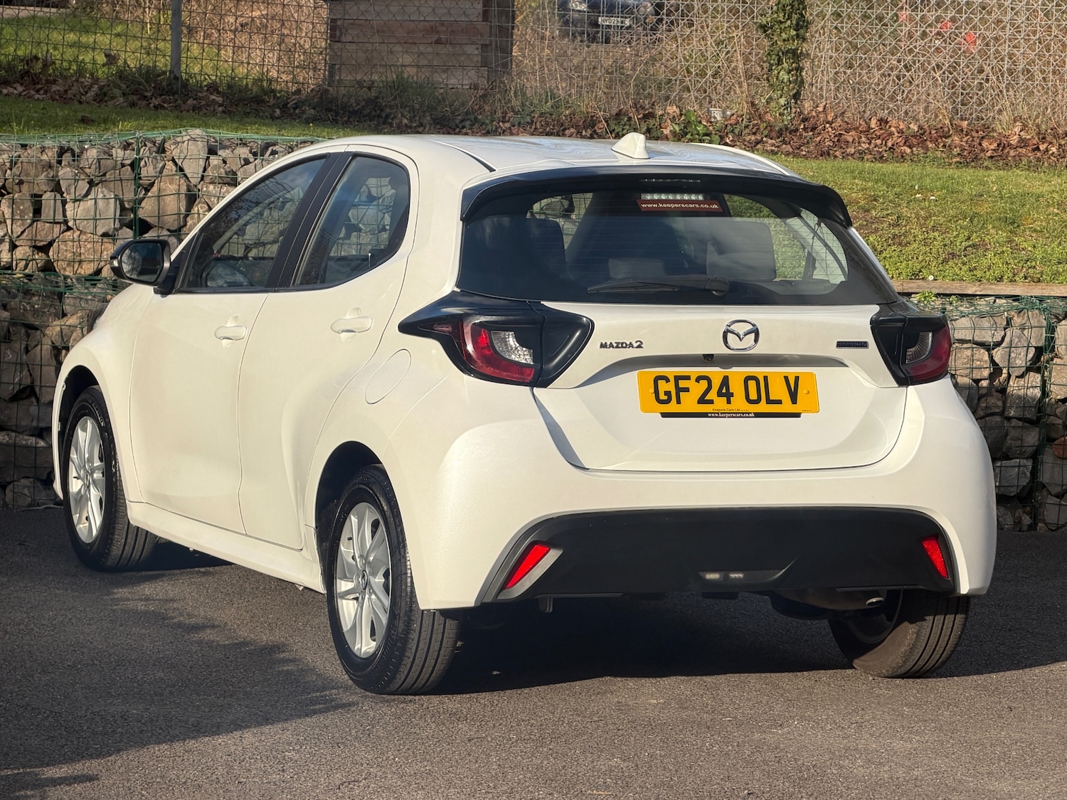 Used Mazda Mazda2 HYBRID 2024 for sale - 77845453: Photo 3