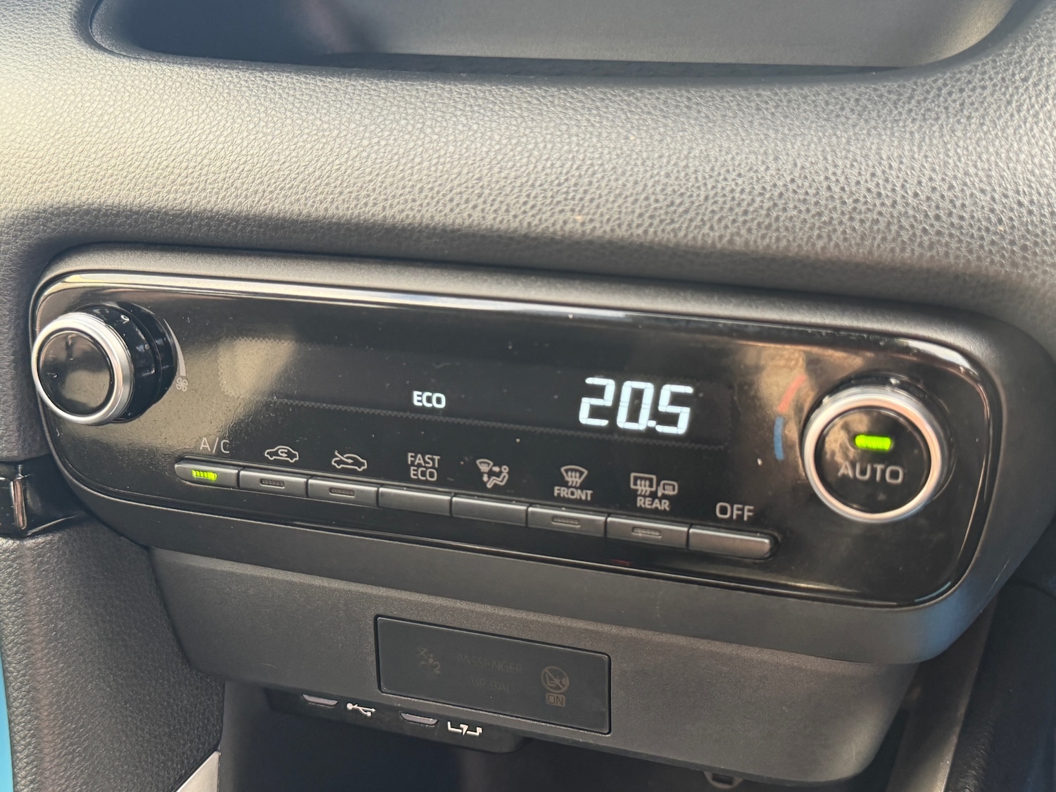 Used Mazda Mazda2 HYBRID 2024 for sale - 77845453: Photo 31