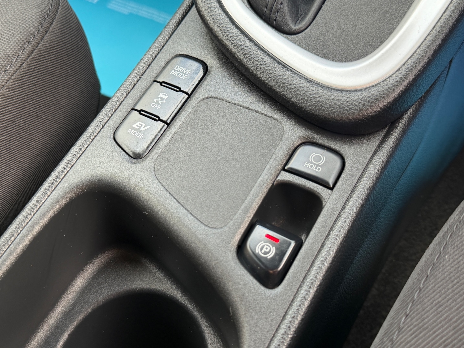 Used Mazda Mazda2 HYBRID 2024 for sale - 77845453: Photo 33