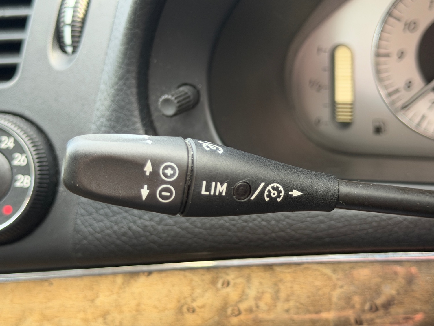 Used Mercedes-Benz E Class 2008 for sale - 78025821: Photo 36