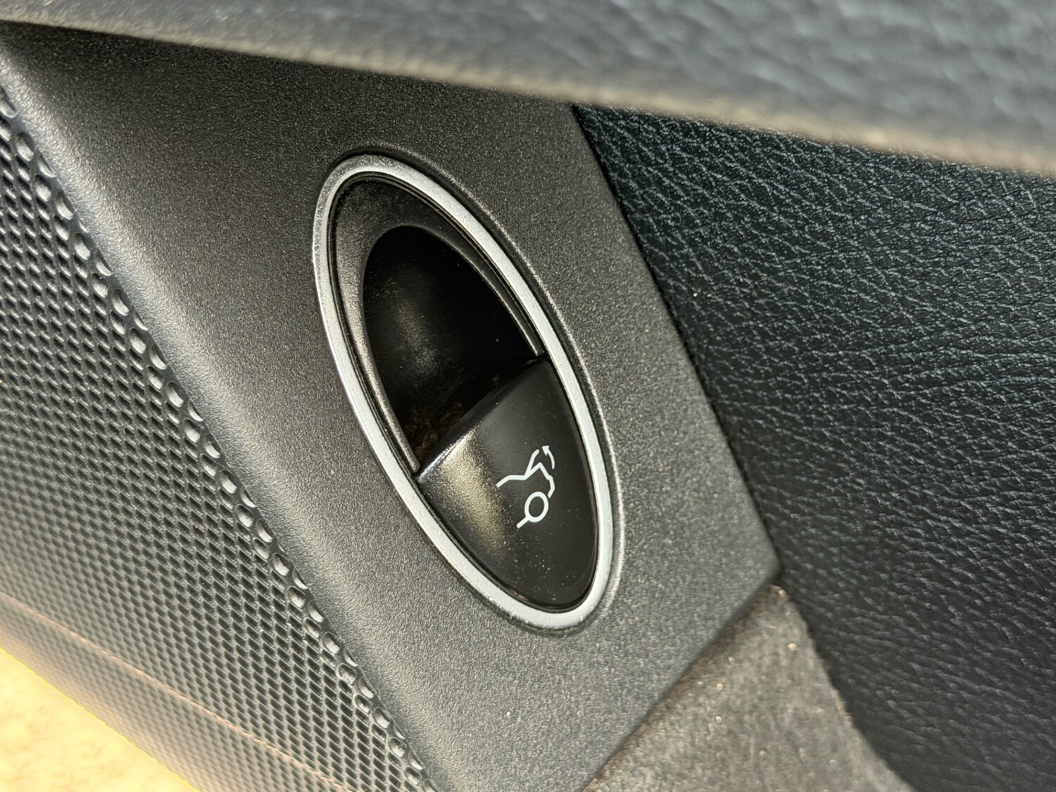 Used Mercedes-Benz E Class 2008 for sale - 78025821: Photo 40