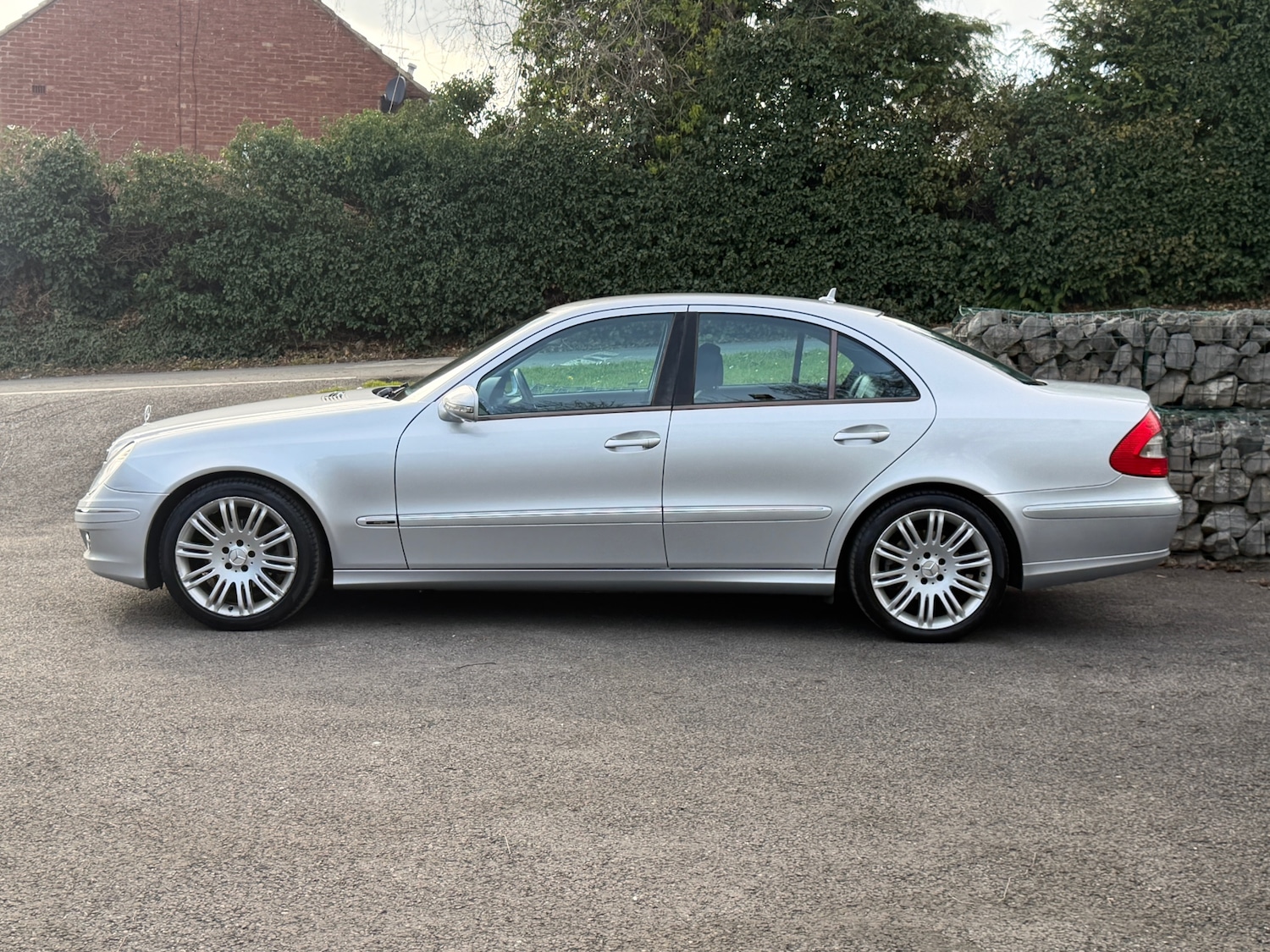 Used Mercedes-Benz E Class 2008 for sale - 78025821: Photo 5