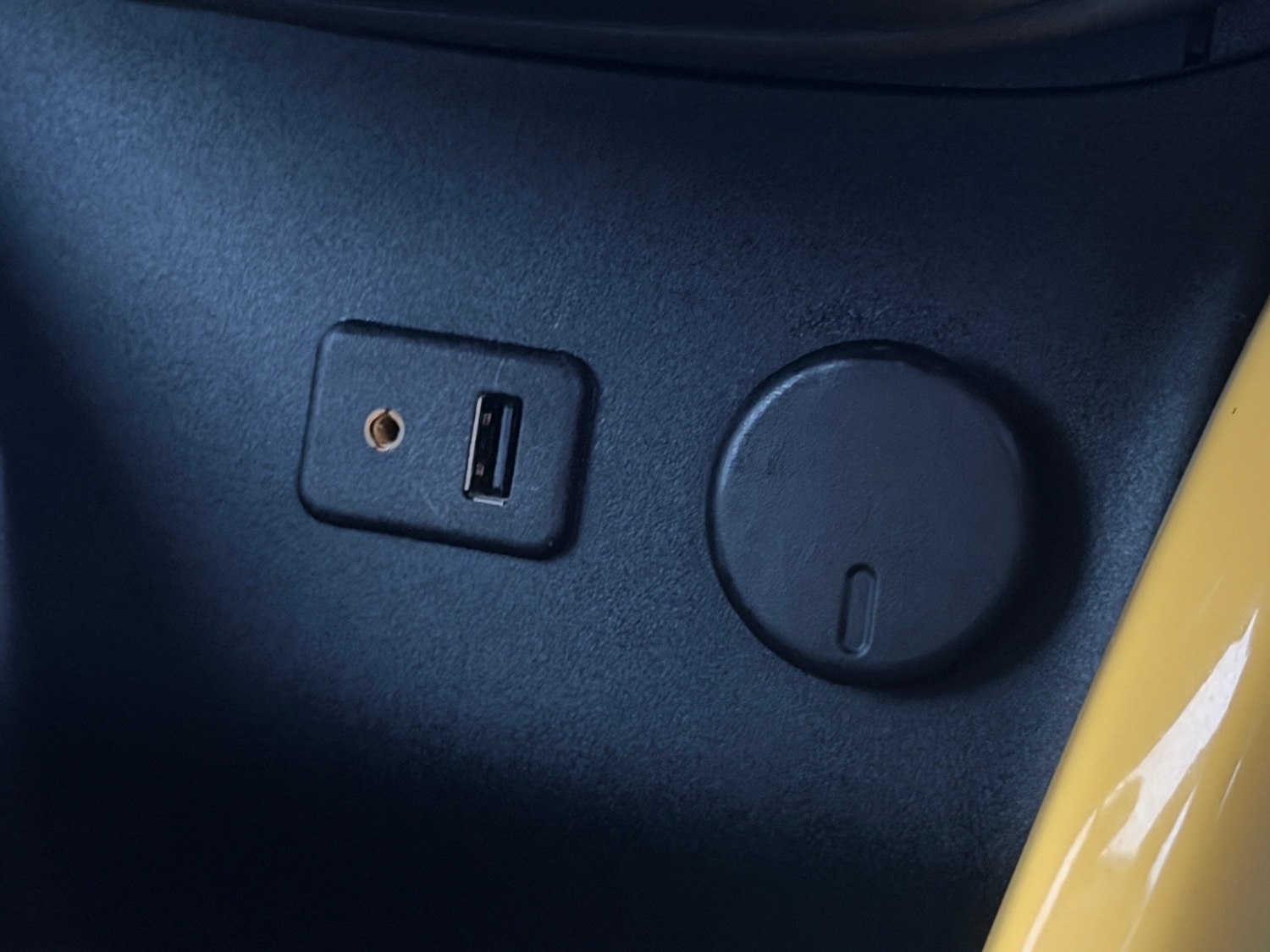 Used Vauxhall ADAM 2014 for sale - 76918231: Photo 32