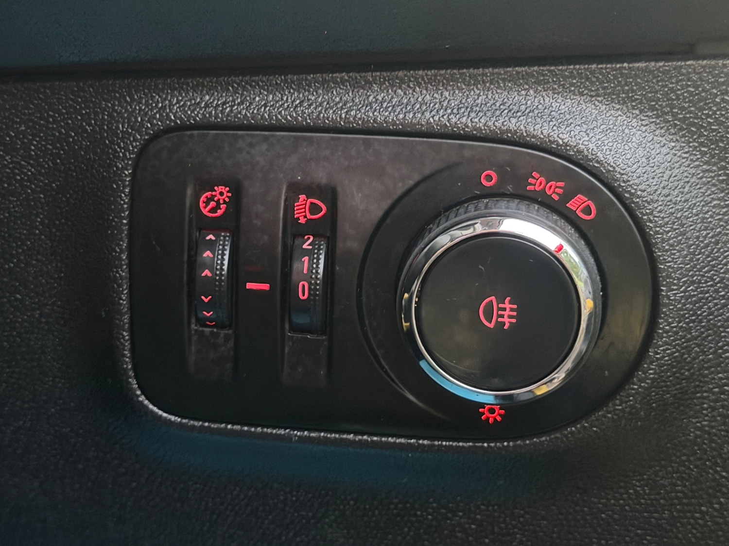 Used Vauxhall ADAM 2014 for sale - 76918231: Photo 37