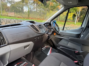 Used Ford Transit 2015 for sale - 76220721: Photo 2