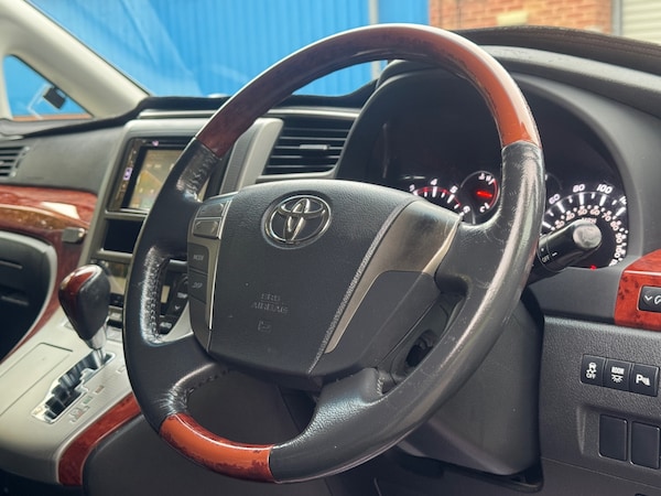 Used Toyota Vellfire 2023 for sale - 76222934: Photo 27