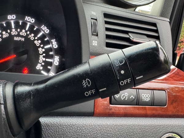 Used Toyota Vellfire 2023 for sale - 76222934: Photo 32