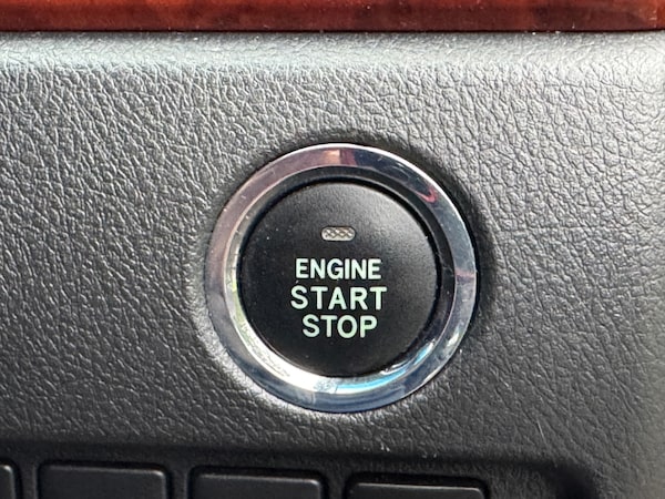 Used Toyota Vellfire 2023 for sale - 76222934: Photo 34
