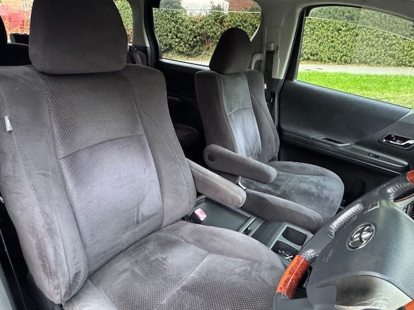 Used Toyota Vellfire 2023 for sale - 76222934: Photo 9