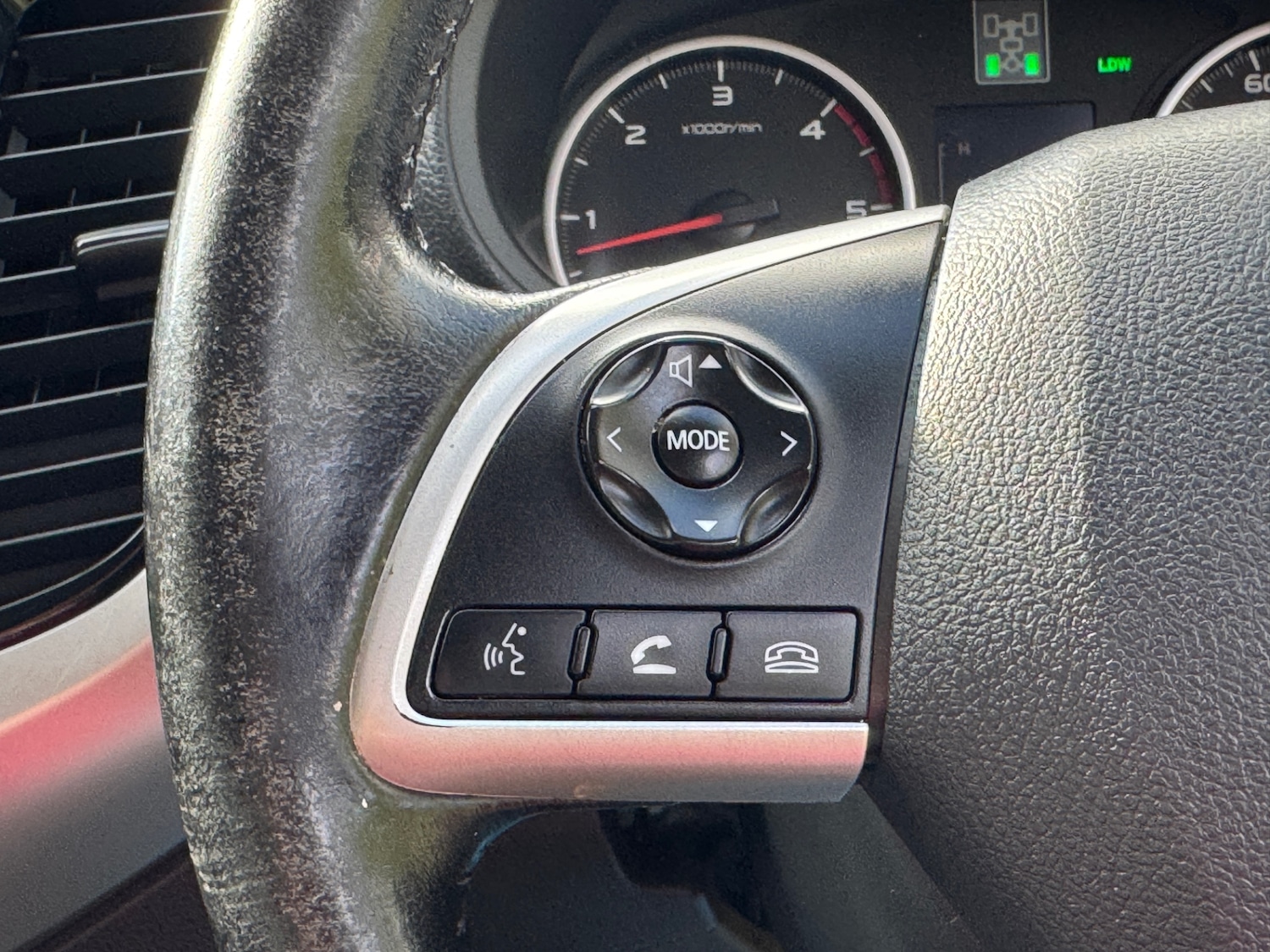 Used Mitsubishi L200 2015 for sale - 75982151: Photo 38