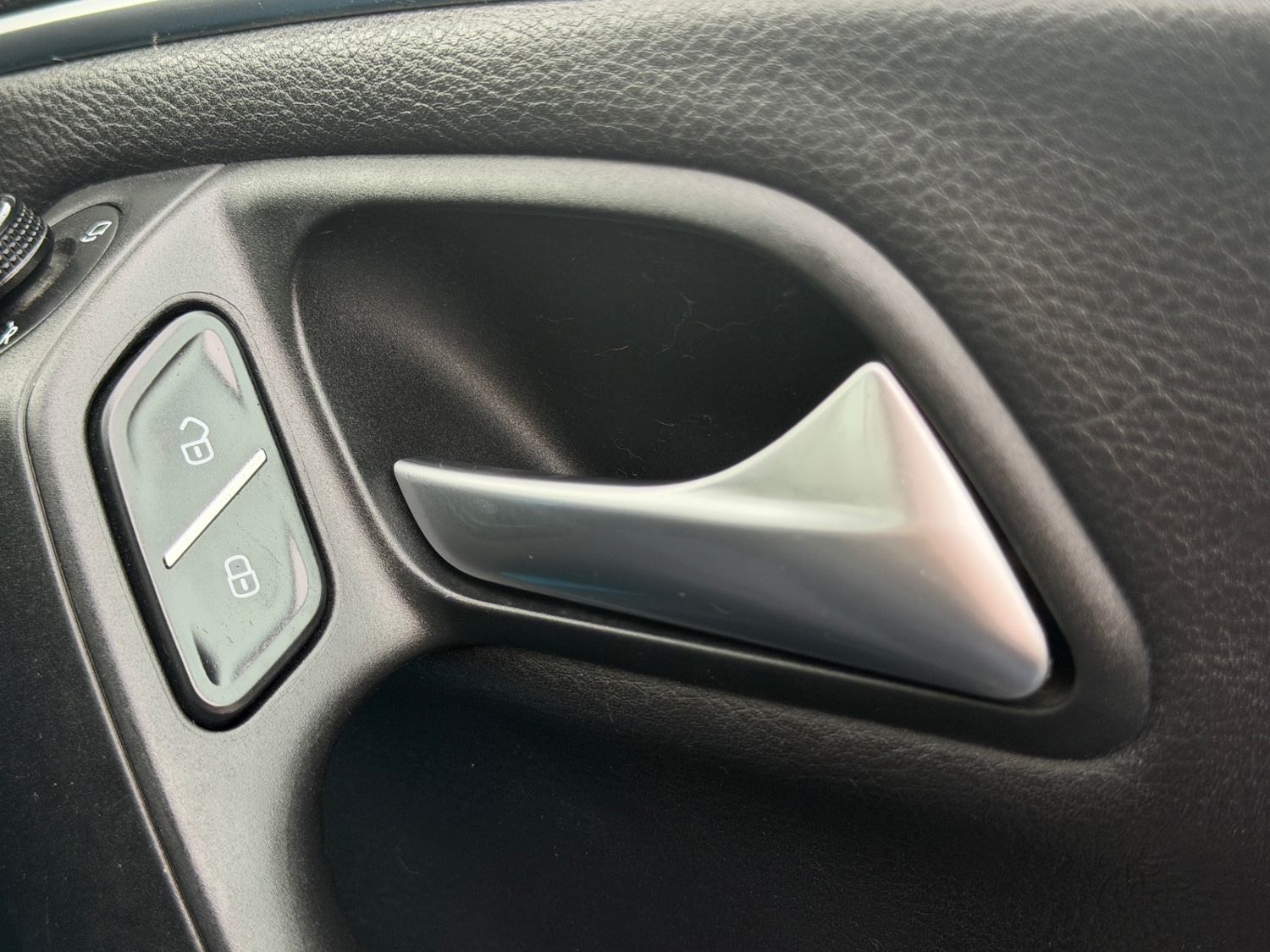 Used Volkswagen Polo 2015 for sale - 76821484: Photo 38