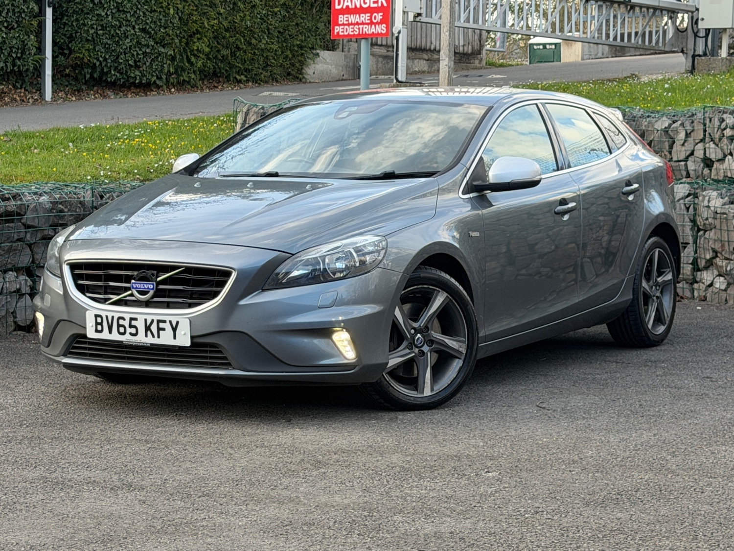 Used Volvo V40 2015 for sale - 78031107: Photo 11