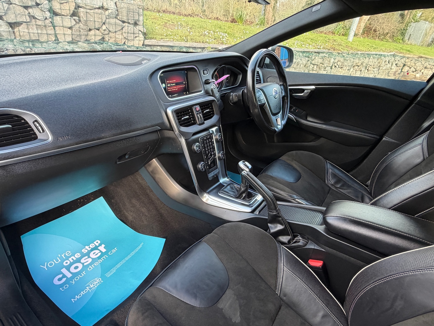 Used Volvo V40 2015 for sale - 78031107: Photo 2