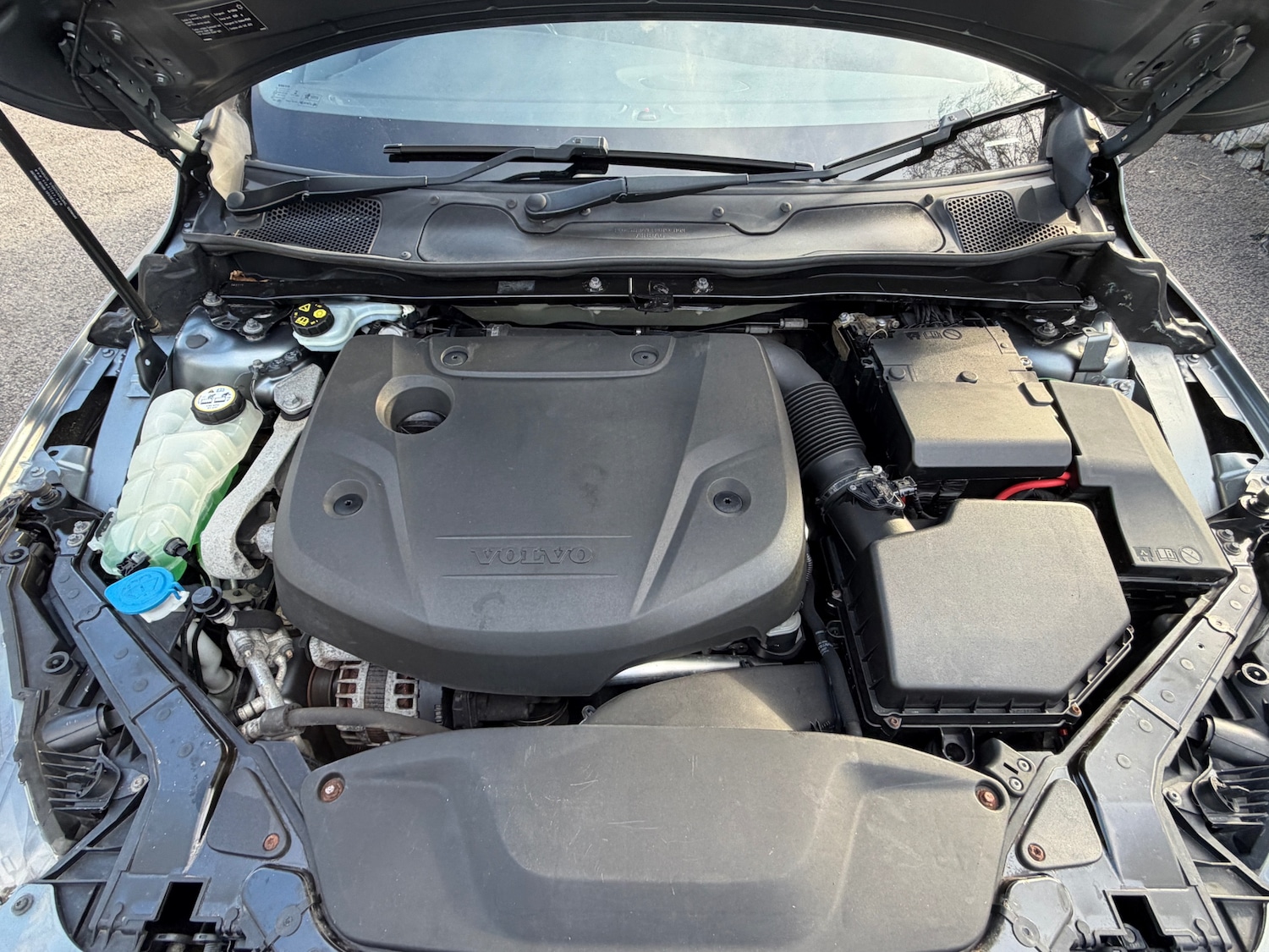 Used Volvo V40 2015 for sale - 78031107: Photo 25