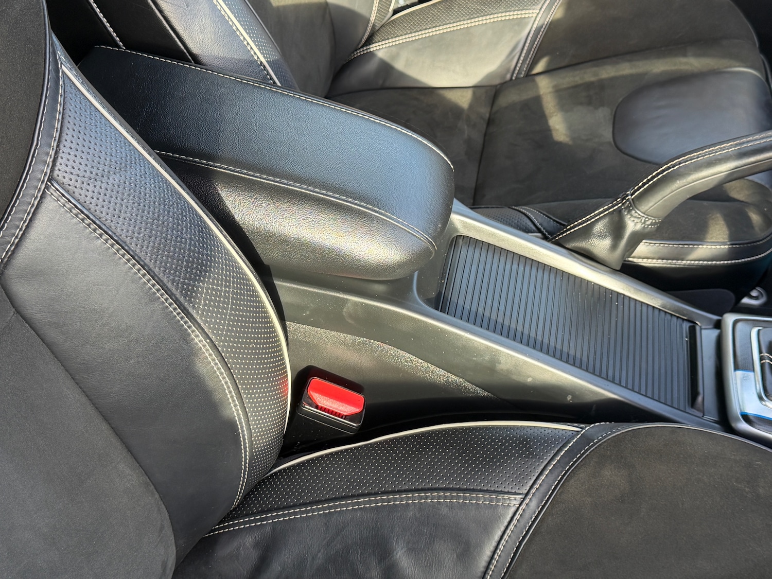 Used Volvo V40 2015 for sale - 78031107: Photo 39