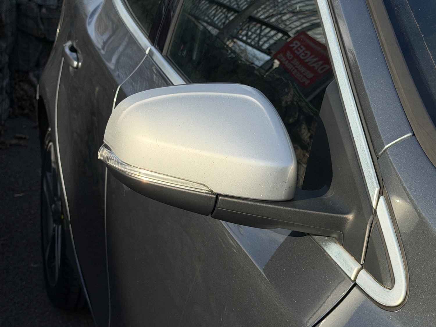 Used Volvo V40 2015 for sale - 78031107: Photo 42