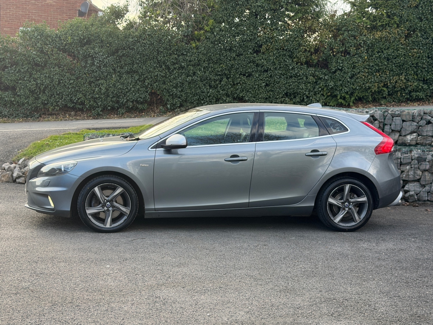 Used Volvo V40 2015 for sale - 78031107: Photo 5