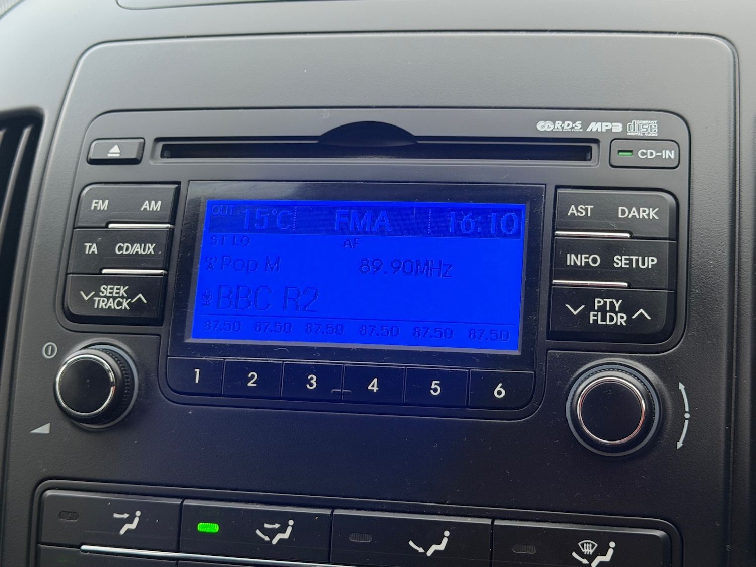 Used Hyundai i30 2011 for sale - 77653215: Photo 17