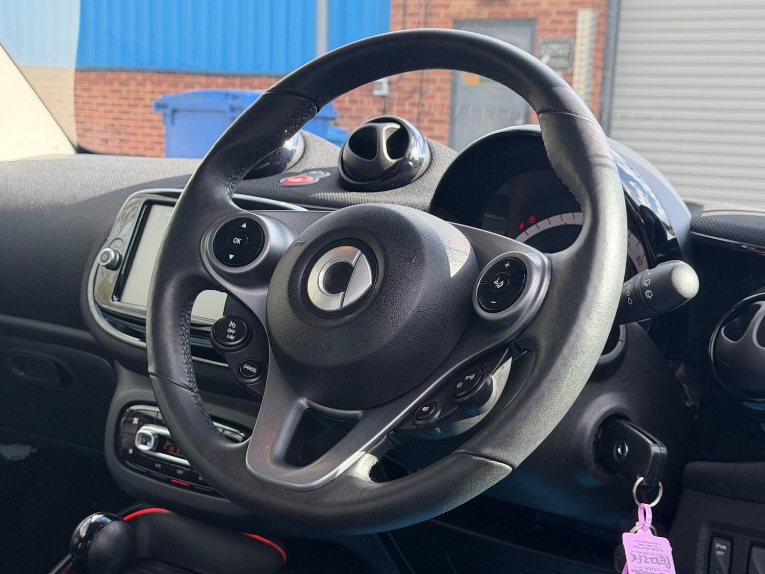 Used smart fortwo 2022 for sale - 78011603: Photo 27